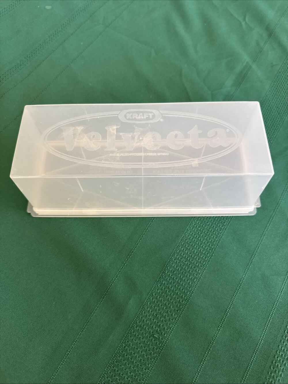 KRAFT VELVEETA CHEESE KEEPER CONTAINER WITH CLEAR LID GREAT CONDITION